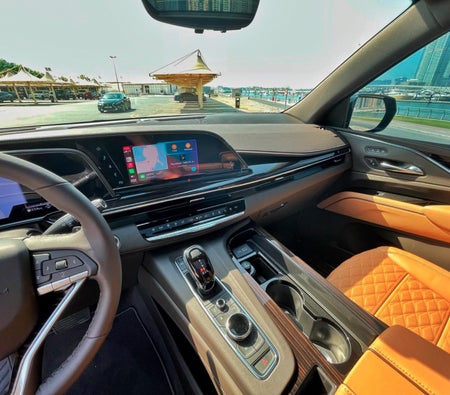 Alquilar Cadillac Escalade Sport 2021 en Dubai
